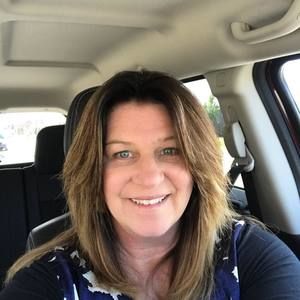 Meet your Posher, Debbie